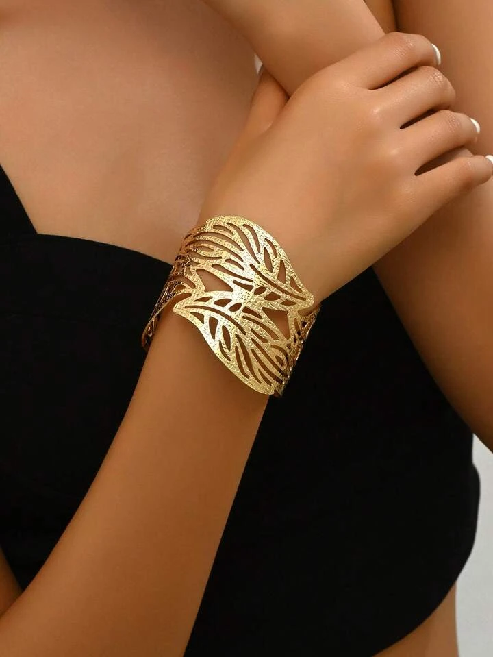 1pc Fashionable Hollow Leaf Inlay Open Bangle Bracelet, Suitable For Women's Dai